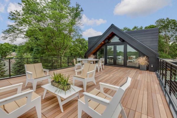 Cost of Deck Construction in Lakeville