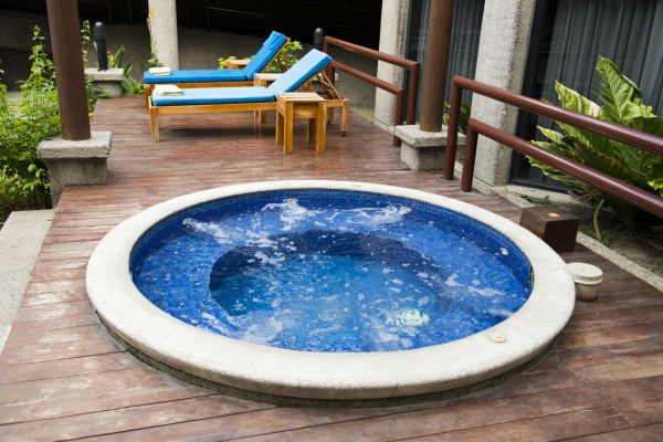 Cost of Hot Tub Deck Construction in Lakeville